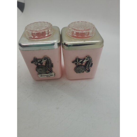 Unbranded Other - VTG Pink Kitsch SHELLS souvenir salt & Pepper shaker set Emerald Isle NC. MCM